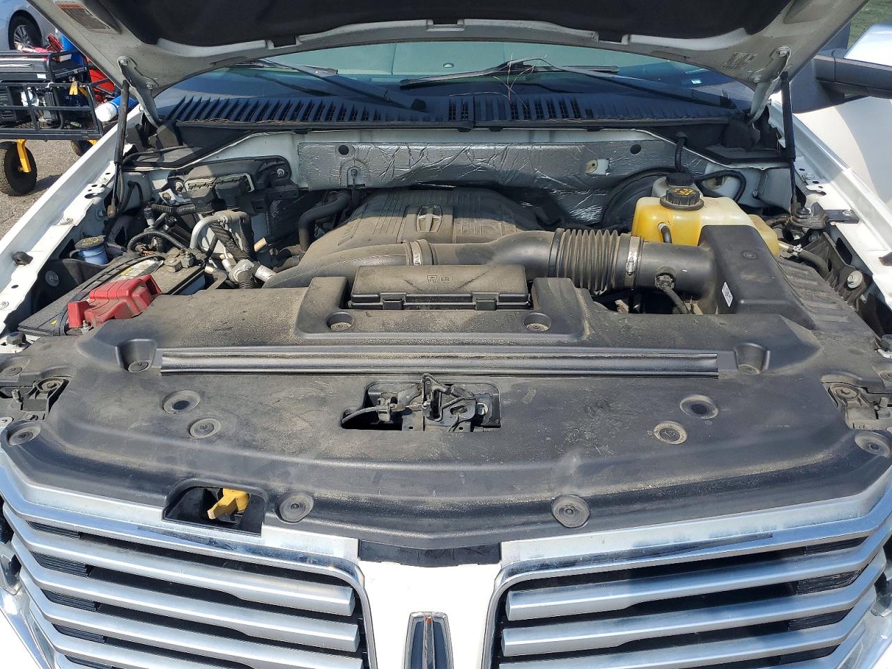 2015 Lincoln Navigator L Белый vin: 5LMJJ3HTXFEJ01584