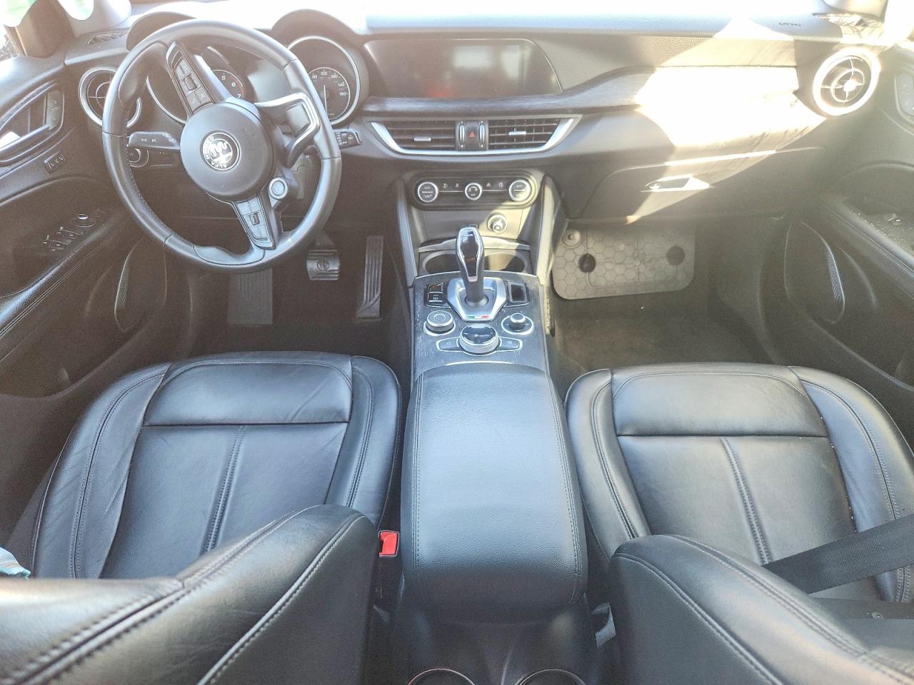 2020 Alfa Romeo Stelvio Gray vin: ZASPAJAN2L7C74055