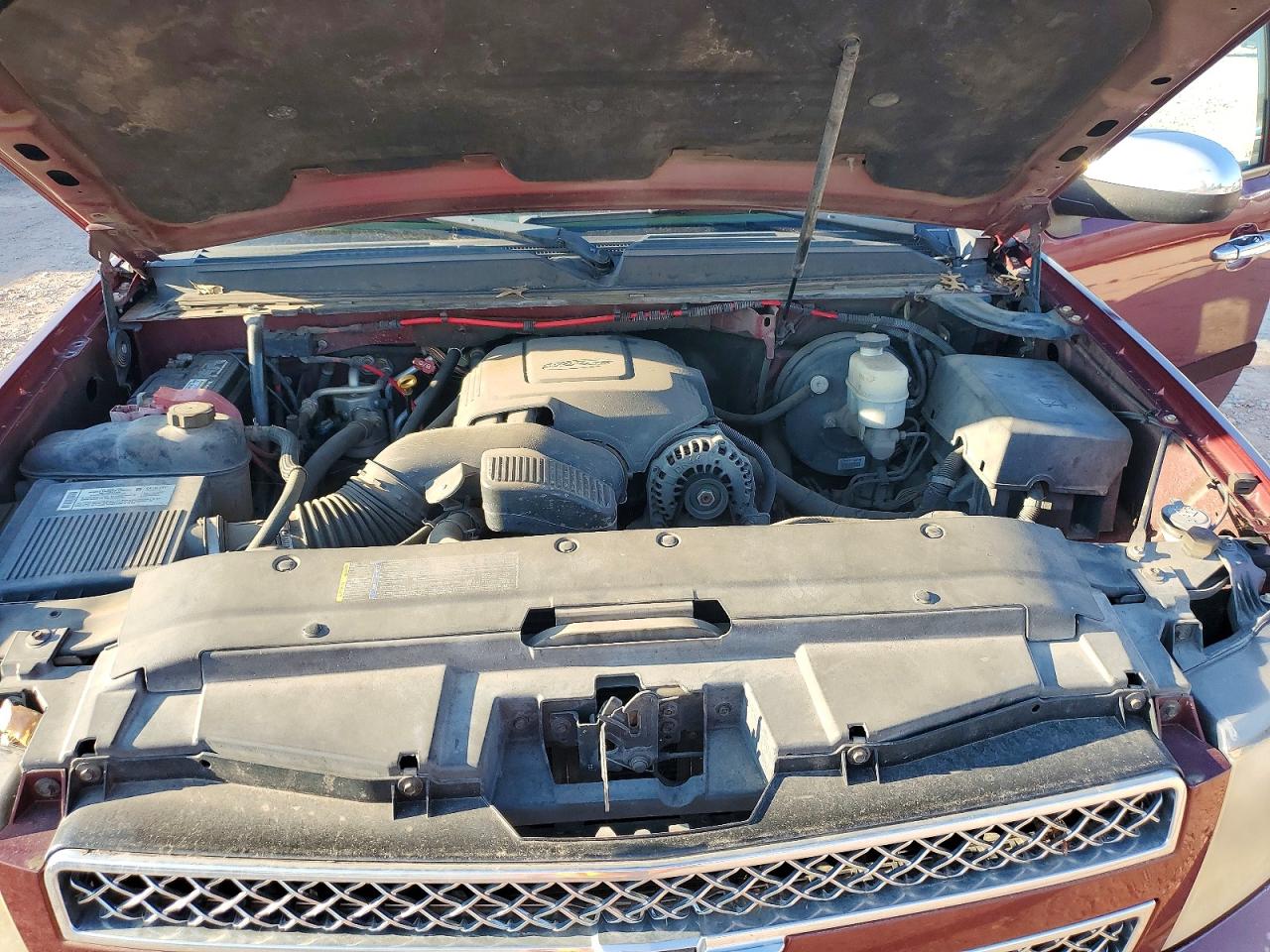2008 Chevrolet Suburban C1500 Ls Burgundy vin: 3GNFC16078G198038