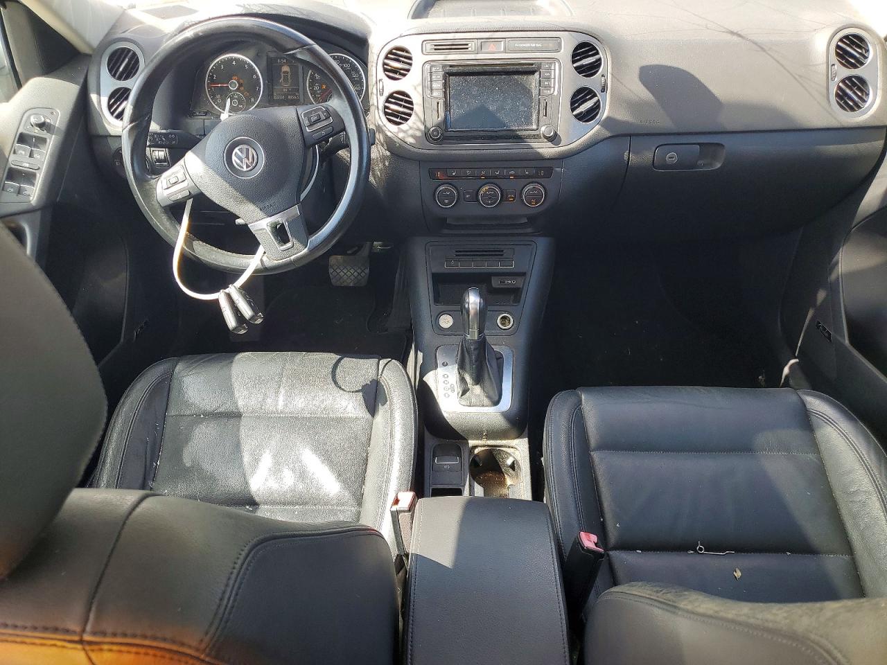 2016 Volkswagen Tiguan S Silver vin: WVGAV7AX9GW554280