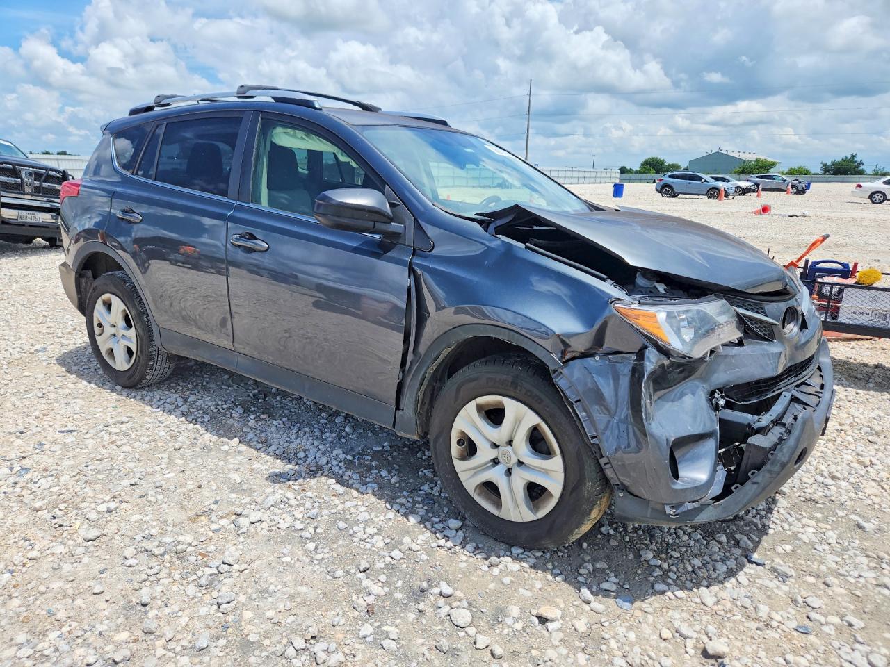 2015 Toyota Rav4 Le Gray vin: JTMZFREV9FD077238