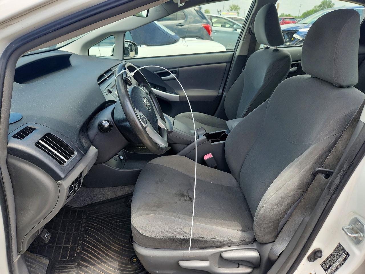 2011 Toyota Prius Two White vin: JTDKN3DU1B5342622