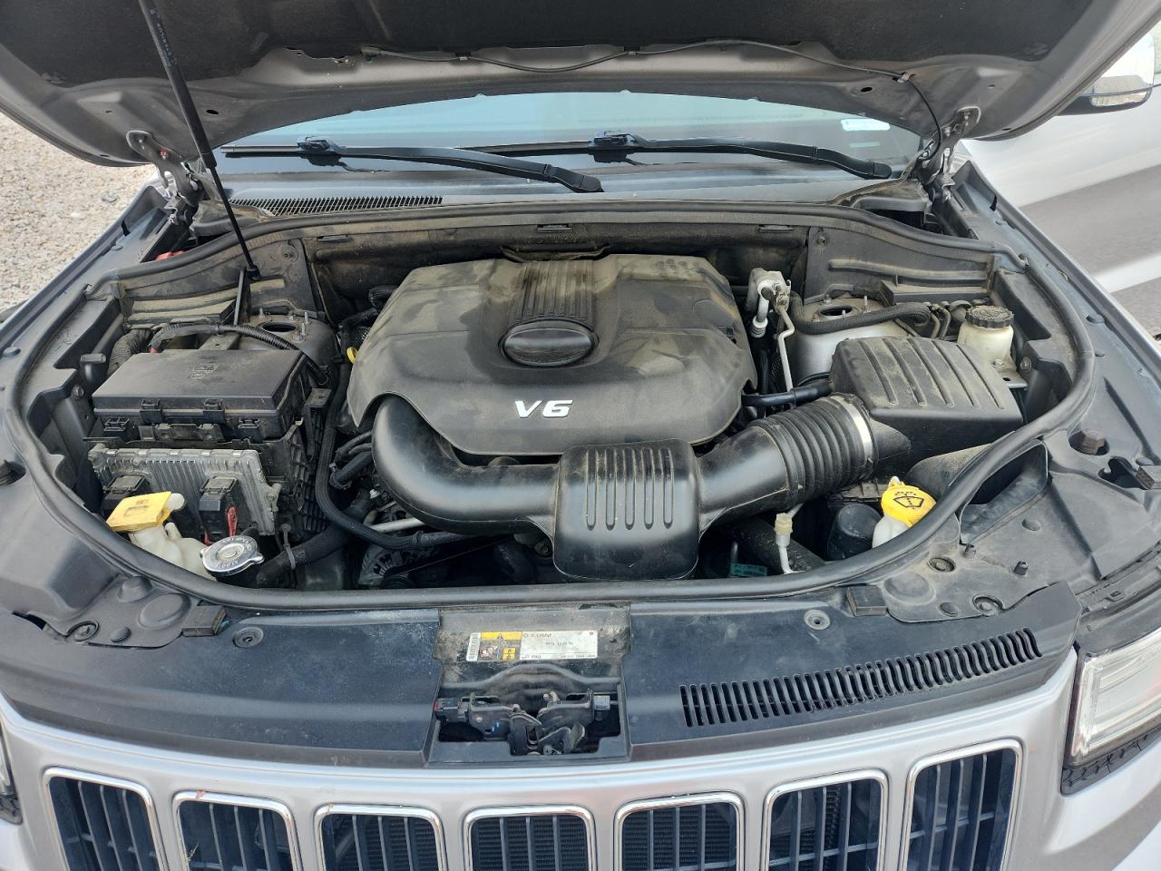 2015 Jeep Grand Cherokee Limited Silver vin: 1C4RJEBG6FC235344