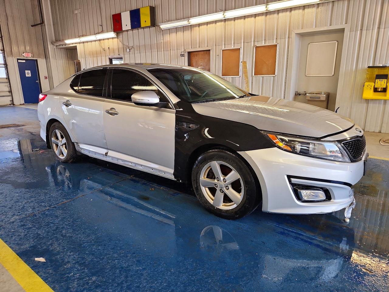 2015 Kia Optima Lx Silver vin: 5XXGM4A75FG459800