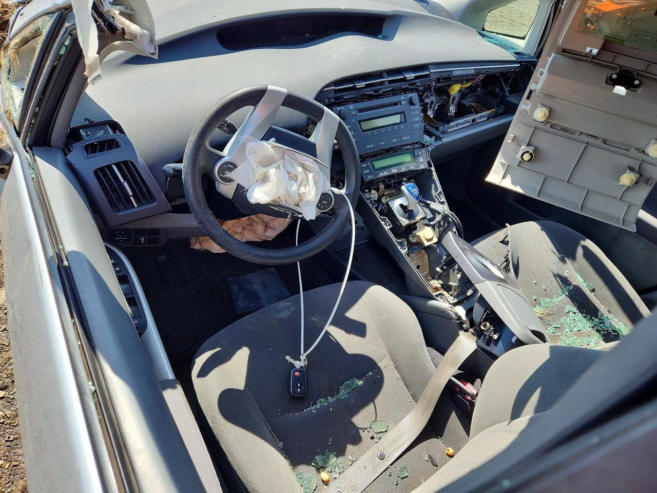 2011 Toyota Prius Two Серебряный vin: JTDKN3DU8B0294257