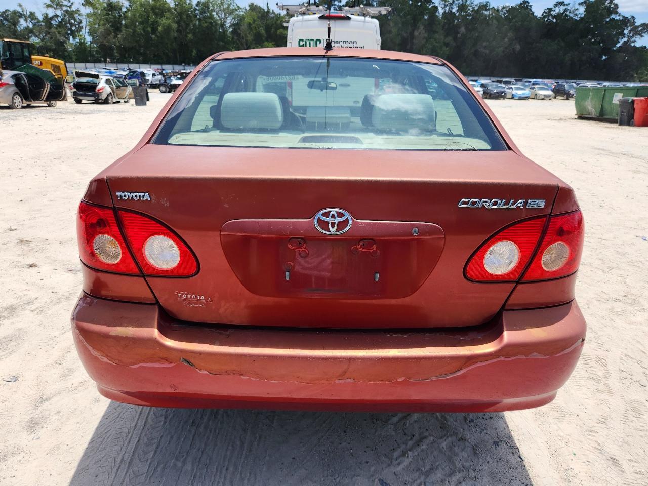 2005 Toyota Corolla Ce Red vin: 2T1BR32E65C455537