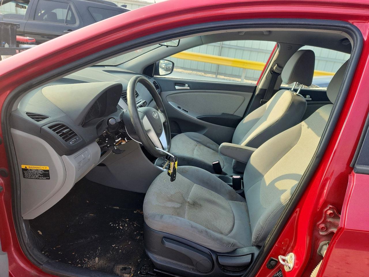 2013 Hyundai Accent Gls Red vin: KMHCT4AE0DU375631