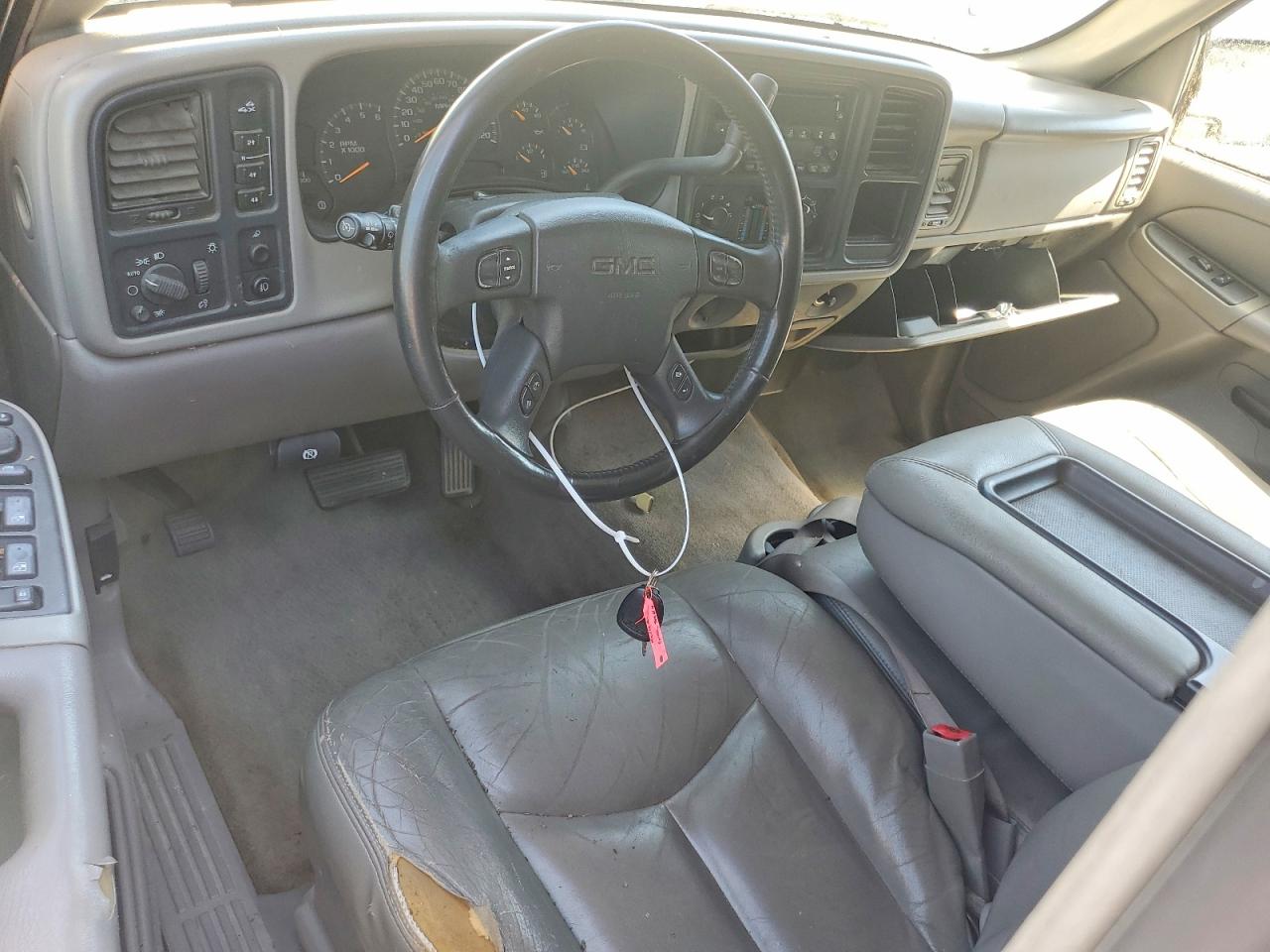 2004 Gmc Sierra K2500 Heavy Duty White vin: 1GTHK23U84F259216