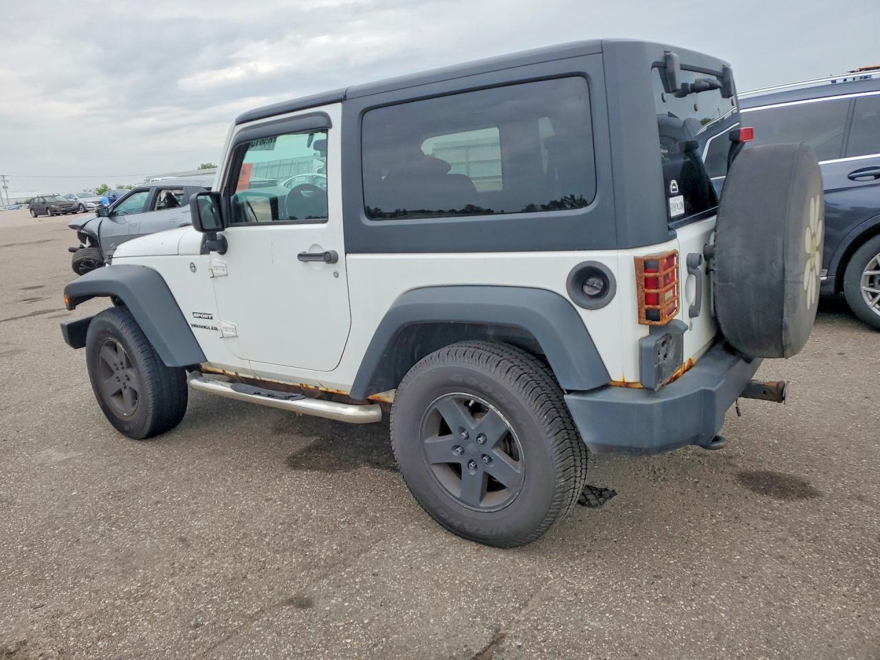 2011 Jeep Wrangler Sport White vin: 1J4AA2D10BL636915