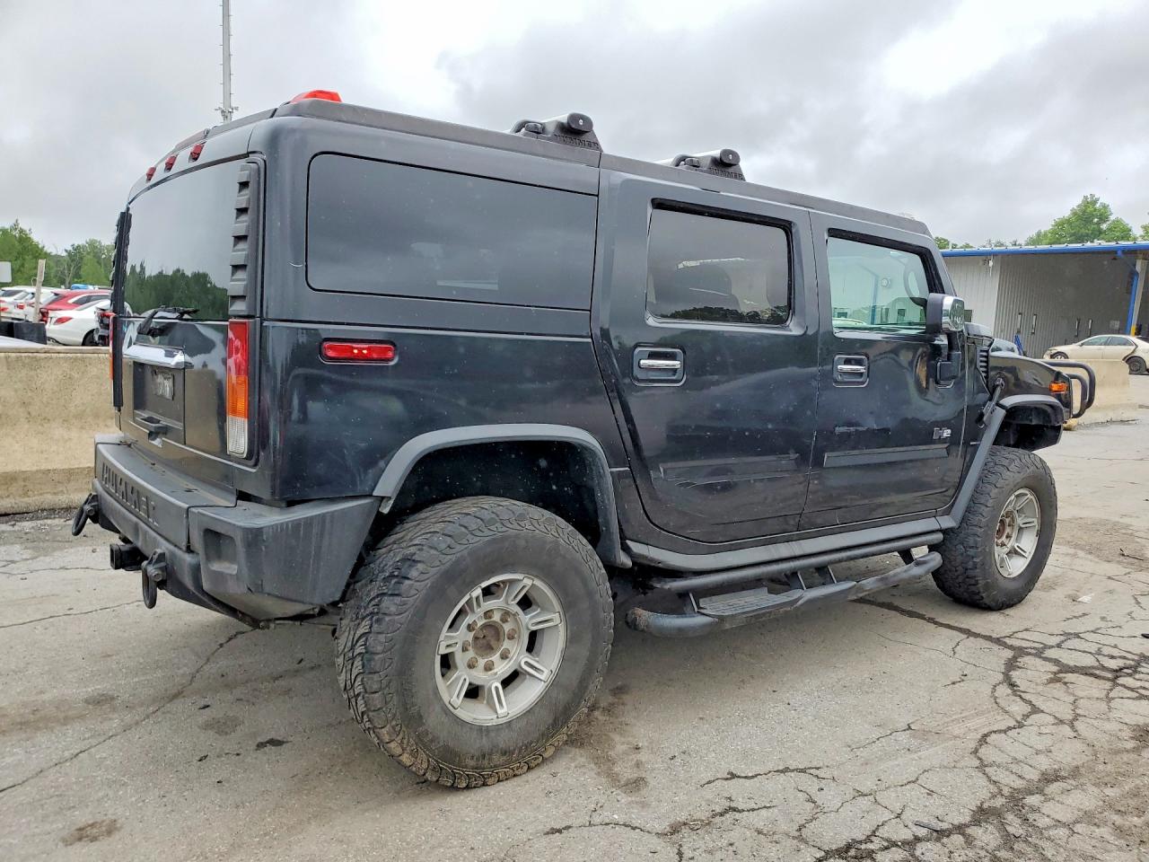 2003 Hummer H2 Black vin: 5GRGN23U83H118537