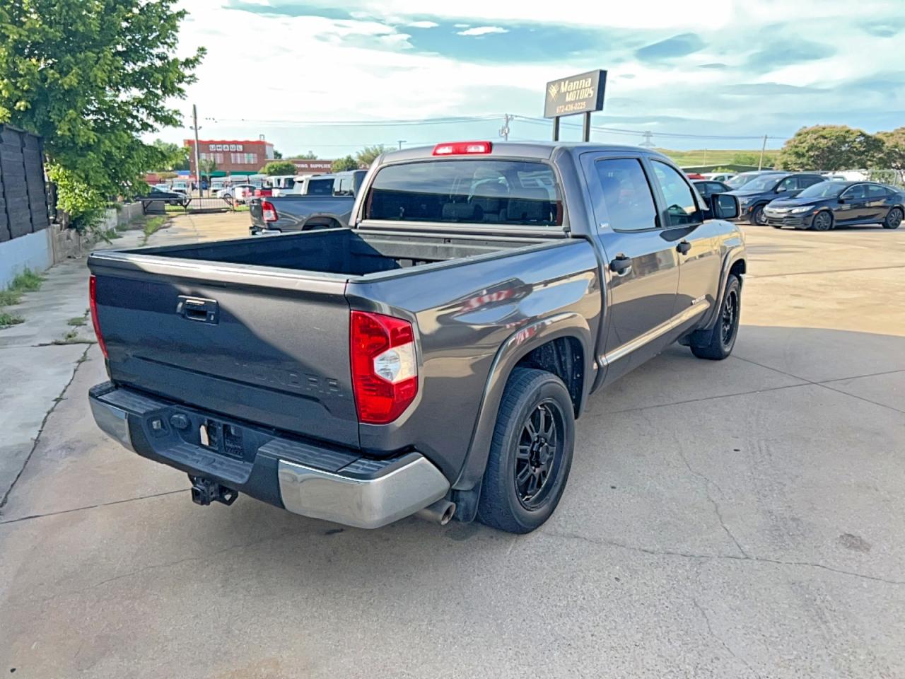 2015 Toyota Tundra Crewmax Sr5 Gray vin: 5TFEM5F10FX088619