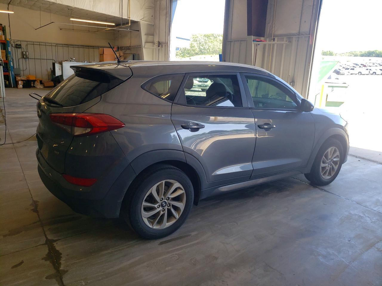 2016 Hyundai Tucson Se Gray vin: KM8J3CA40GU092594