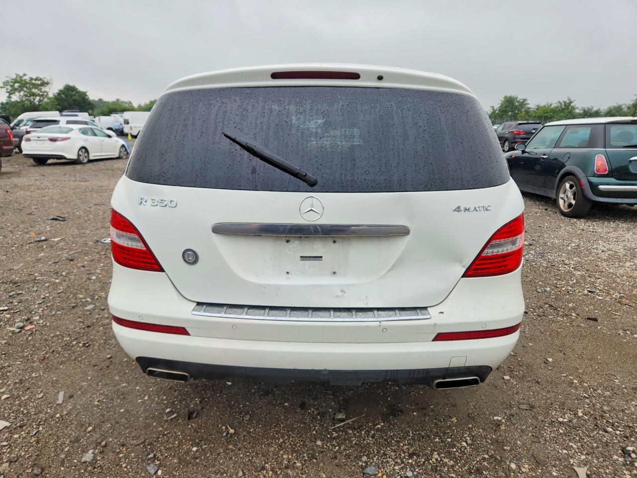2011 Mercedes-benz R 350 4matic White vin: 4JGCB6FE8BA128461