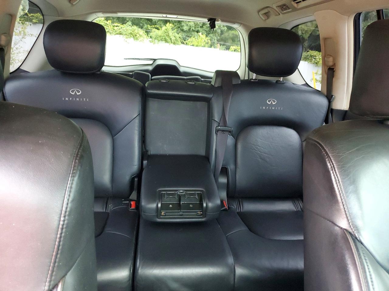 2011 Infiniti Qx56 Base Серебряный vin: JN8AZ2NC1B9300285
