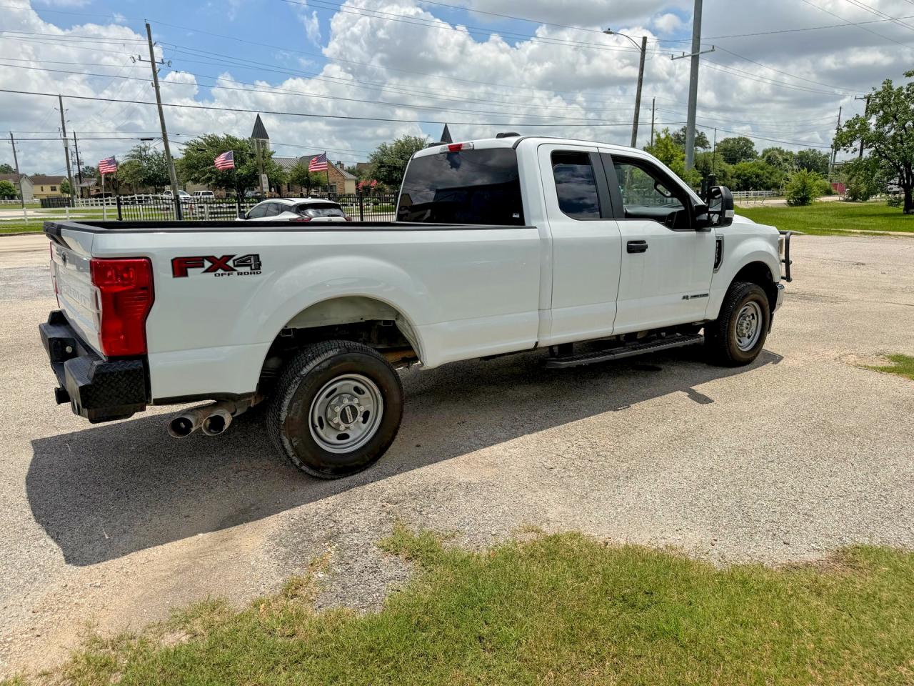 2022 Ford F250 Super Duty White vin: 1FT8X2BT0NED76712