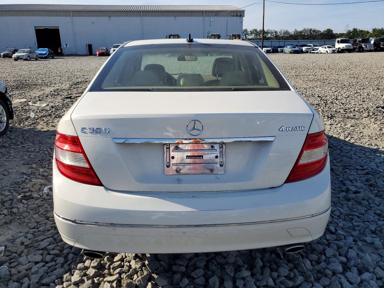 2008 Mercedes-benz C 300 4matic White vin: WDDGF81X08F139972
