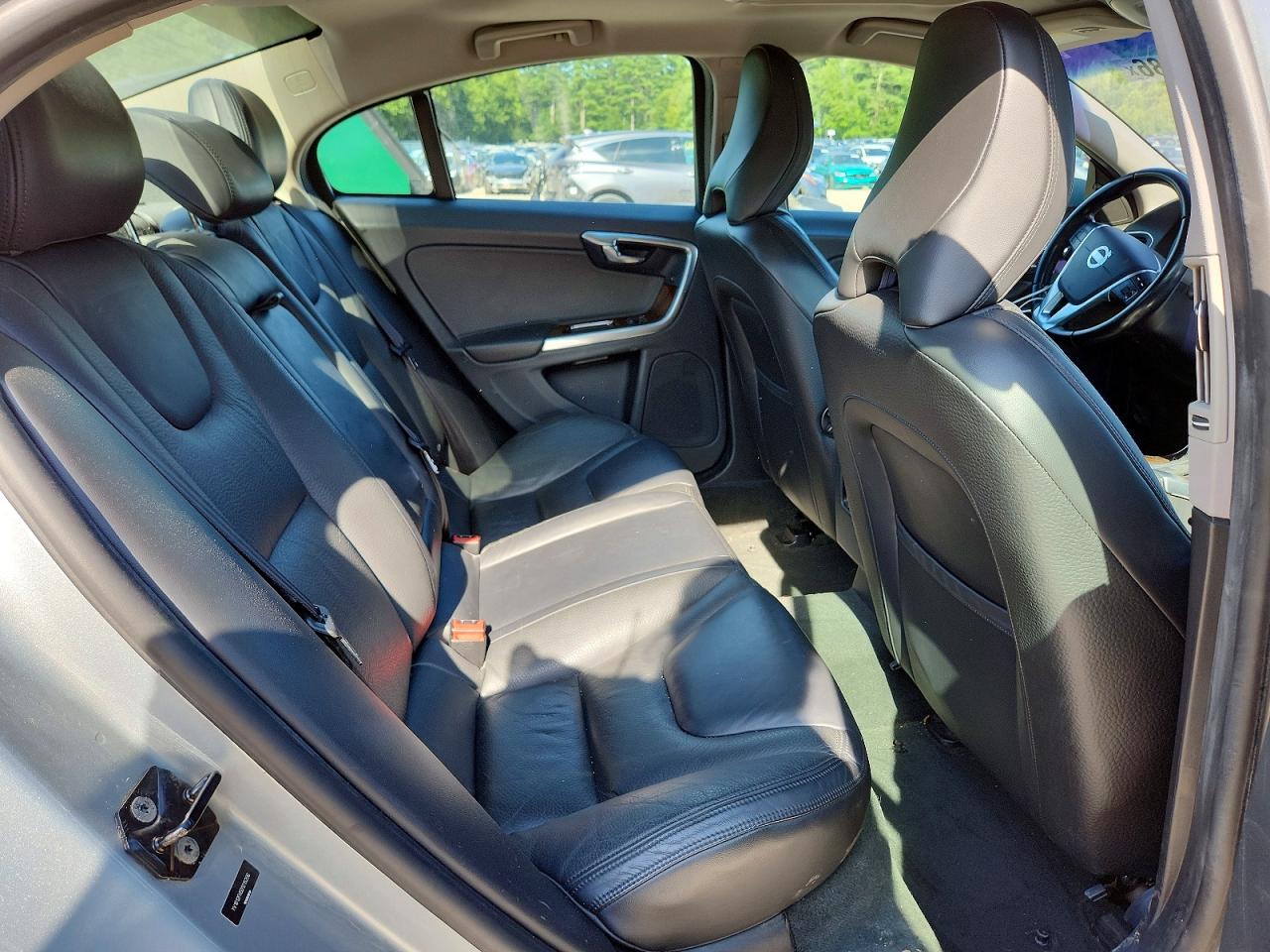 2013 Volvo S60 T5 Silver vin: YV1612FH5D1215206