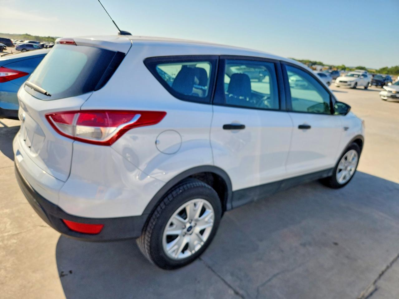 2014 Ford Escape S White vin: 1FMCU0F75EUB30213