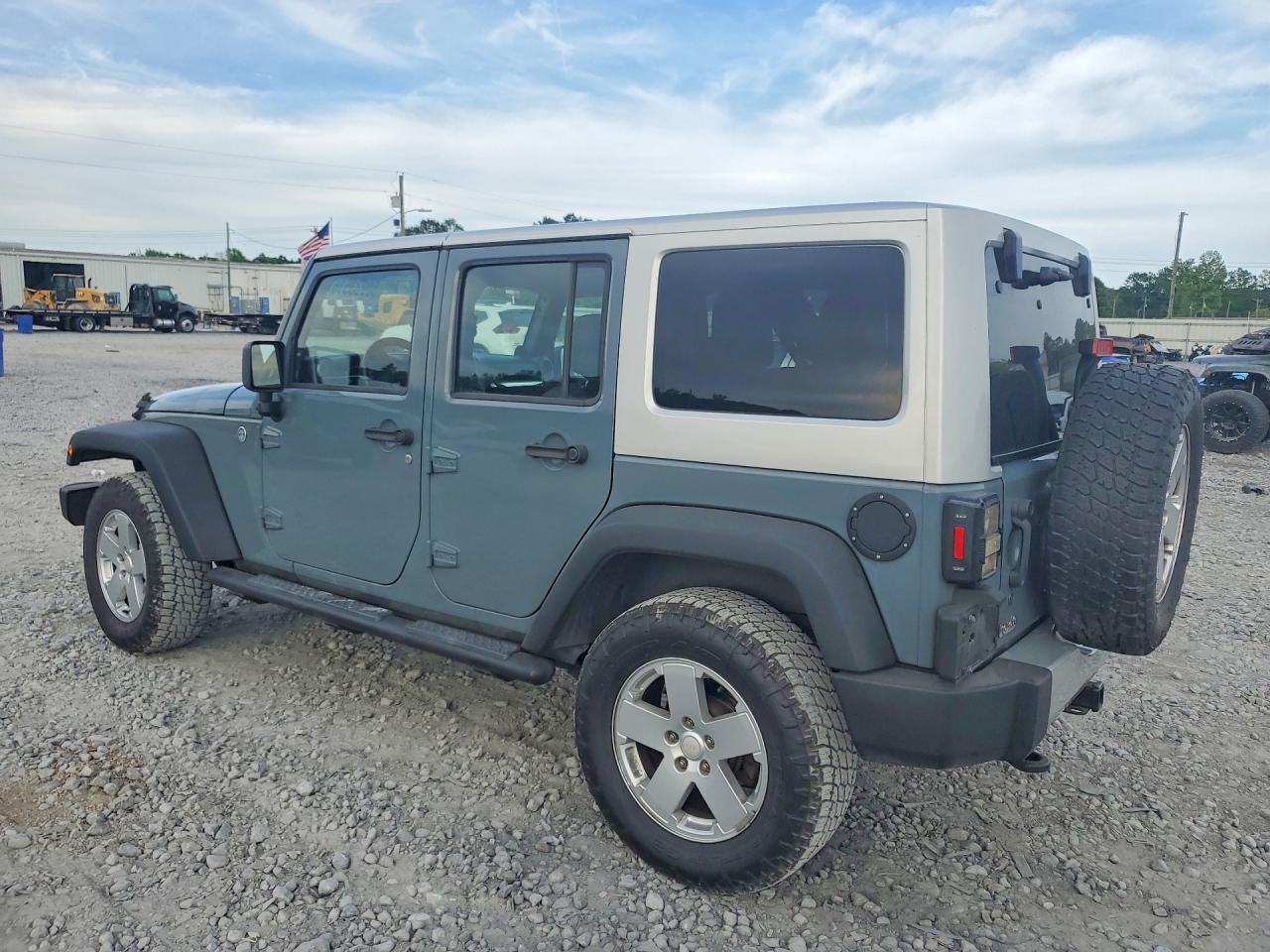 2014 Jeep Wrnglr Spt Gray vin: 1C4BJWDG4EL231781