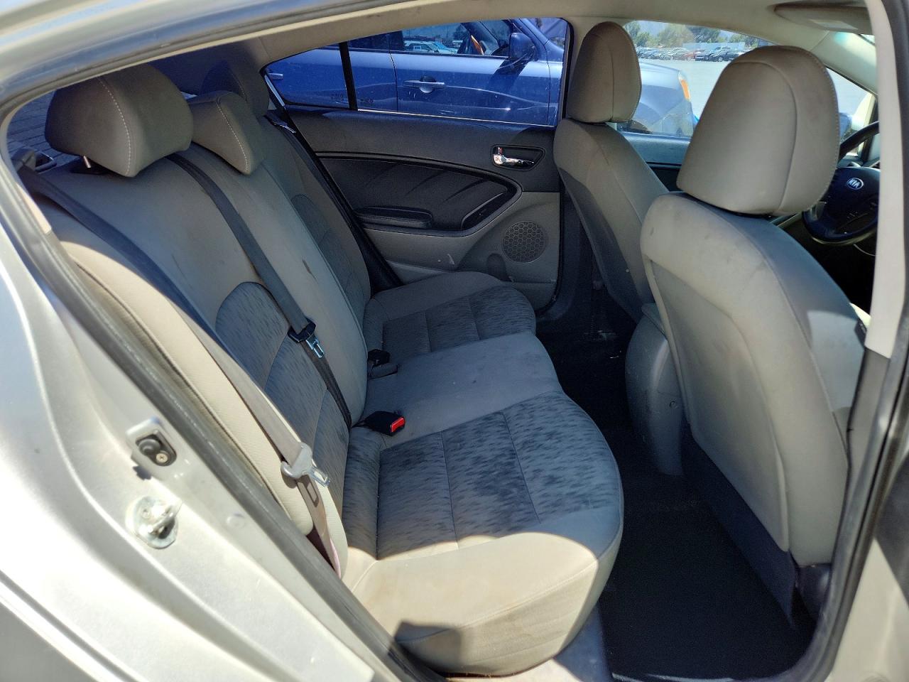 2014 Kia Forte Lx Серебряный vin: KNAFK4A64E5120020