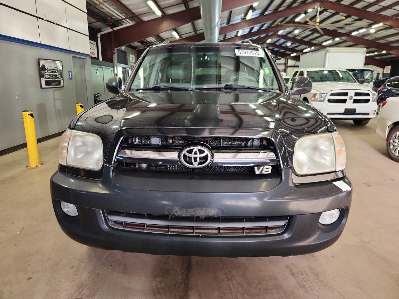 2005 Toyota Sequoia Sr5 Black vin: 5TDBT44A25S251648
