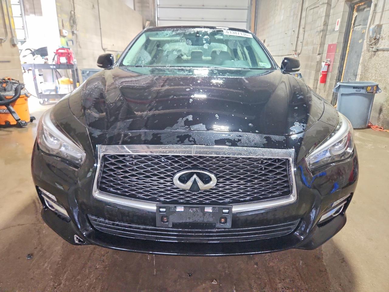 2015 Infiniti Q50 Premium Black vin: JN1BV7AR5FM391022
