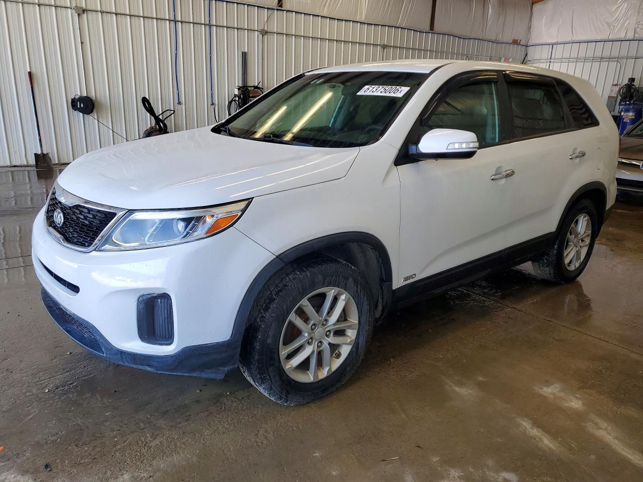 2015 Kia Sorento Lx White vin: 5XYKTCA69FG639971