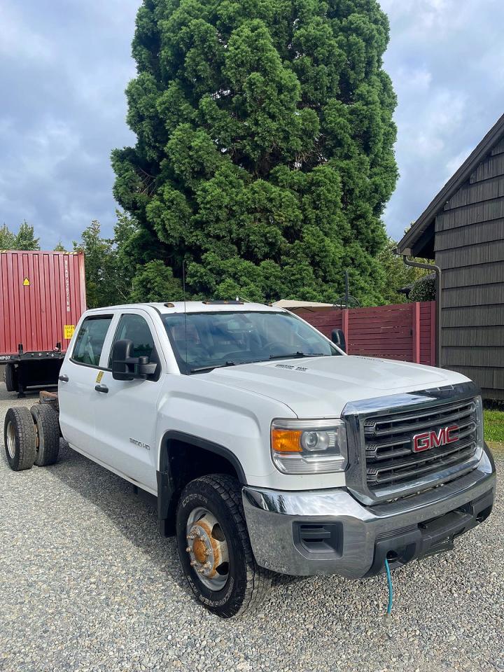 2015 Gmc Sierra K3500 White vin: 1GD421C80FF152235