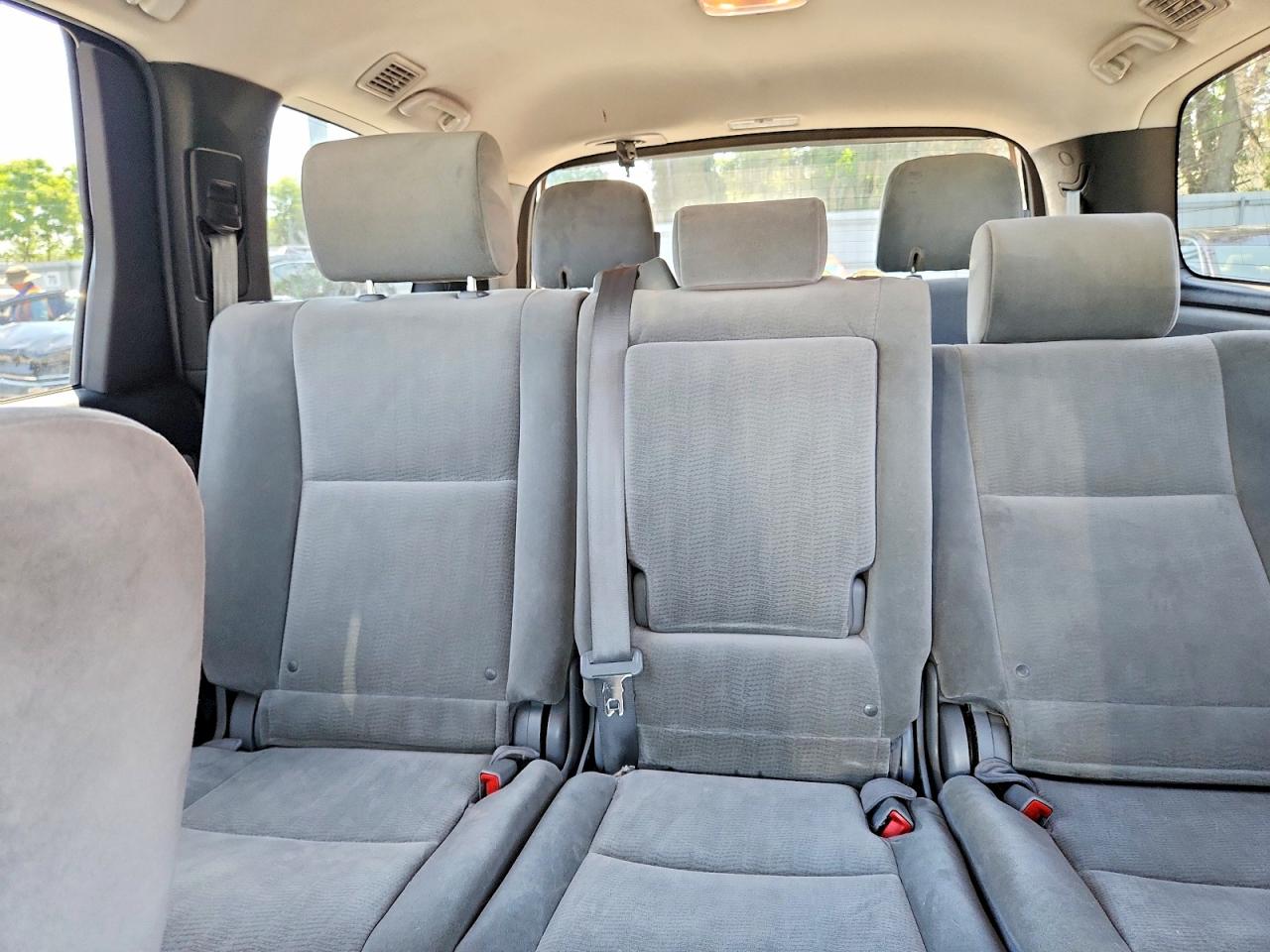 2013 Toyota Sequoia Sr5 Gray vin: 5TDBY5G15DS082730