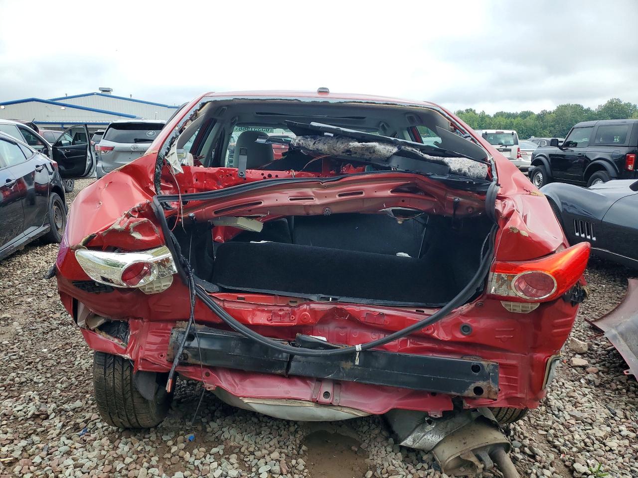 2013 Toyota Corolla Le Red vin: 2T1BU4EE5DC027313