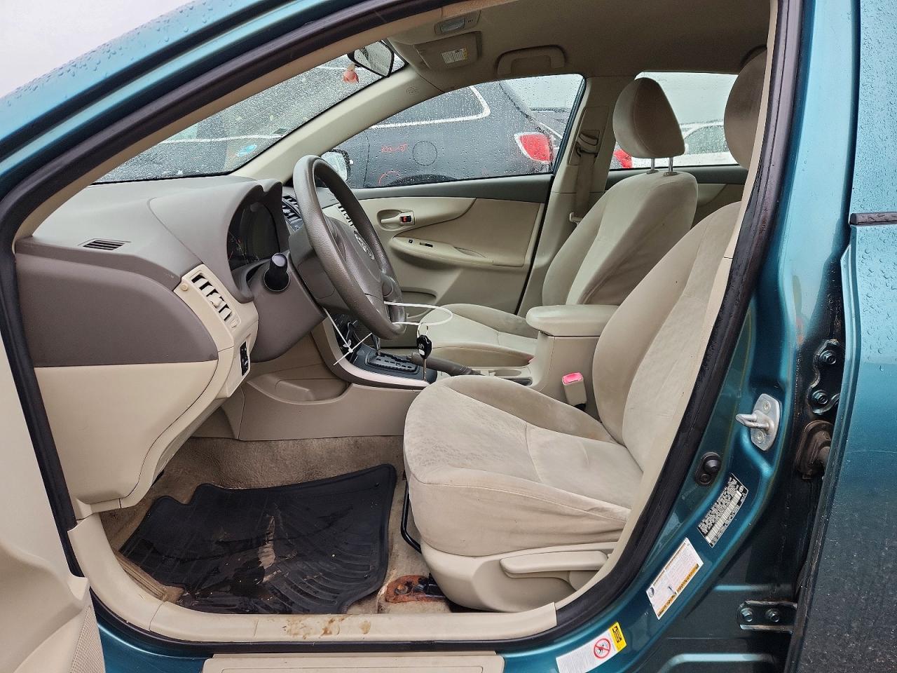 2009 Toyota Corolla Le Blue vin: JTDBL40E89J054463