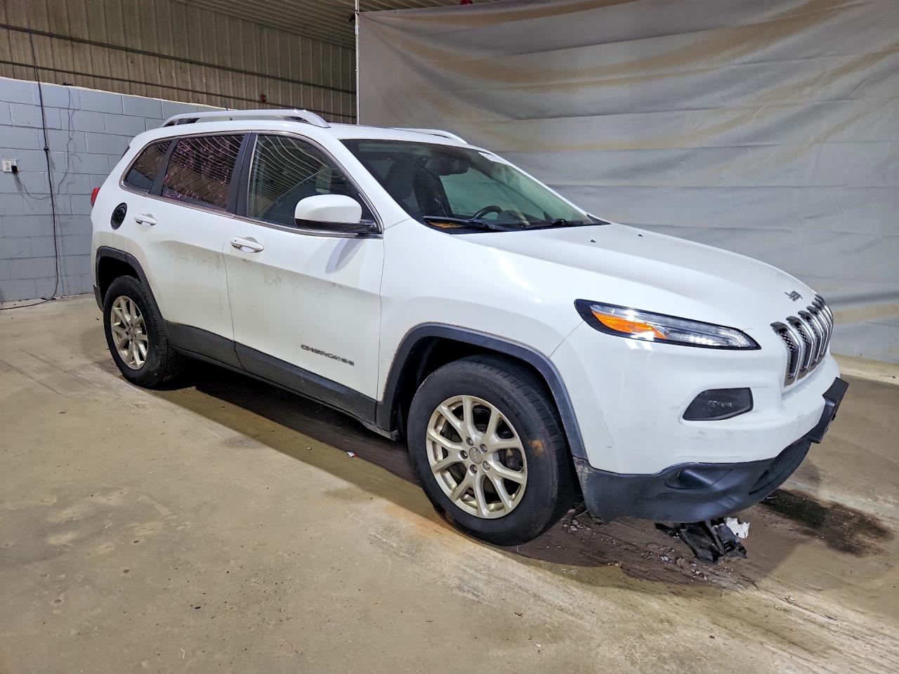 2015 Jeep Cherokee Latitude White vin: 1C4PJMCB0FW635239