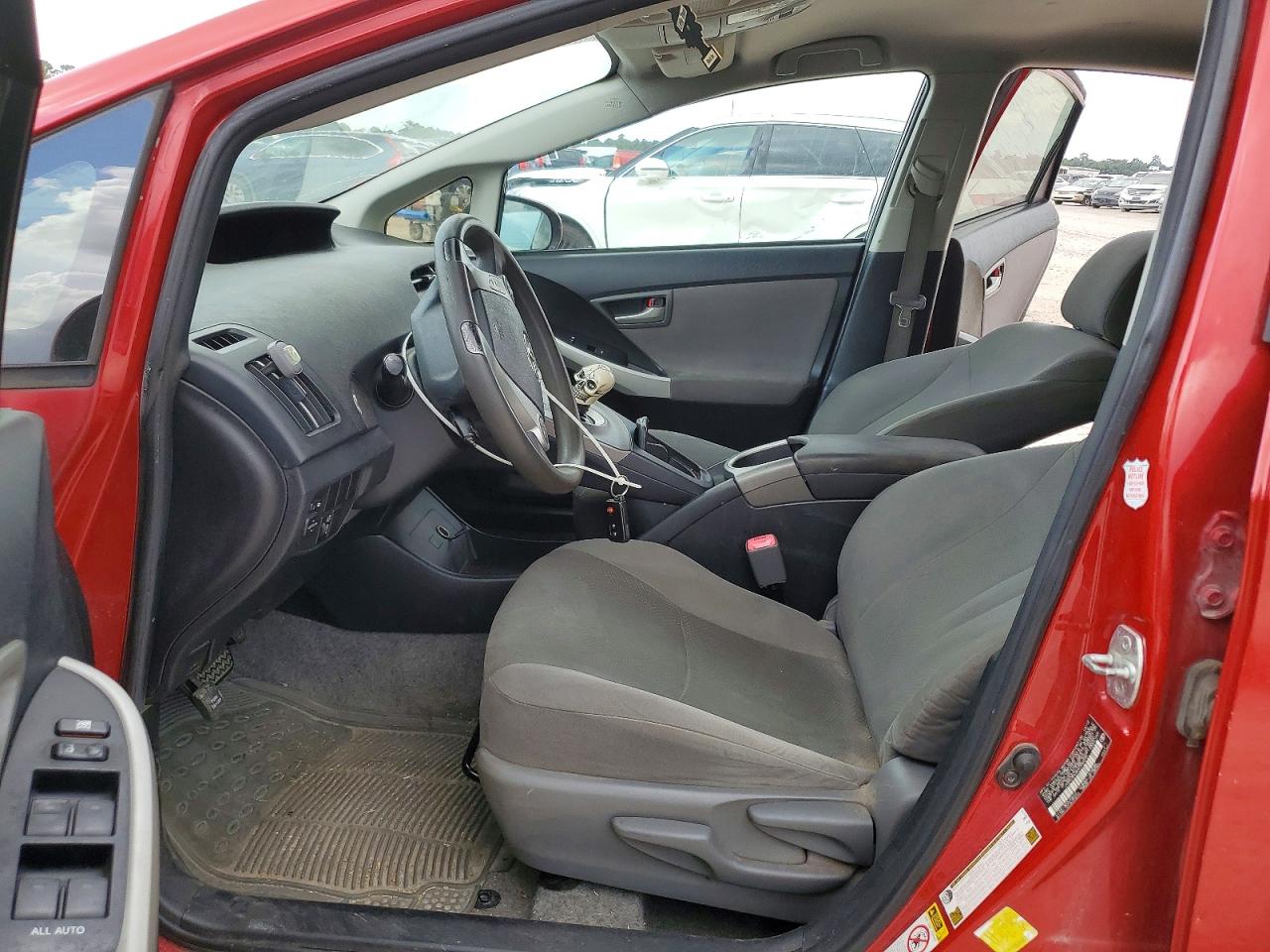 2013 Toyota Prius Two Red vin: JTDKN3DU4D0338032