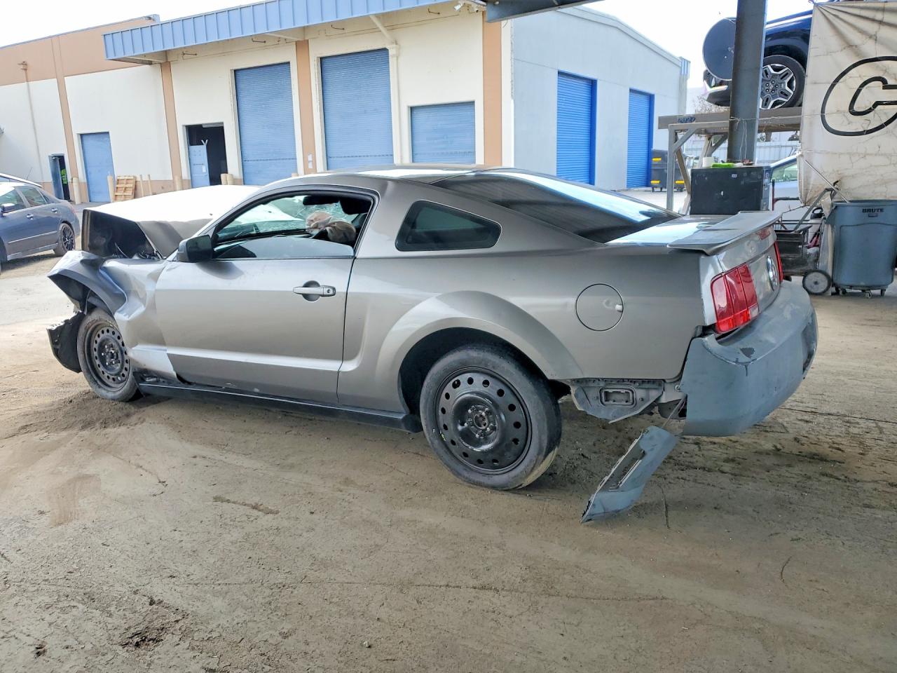 2008 Ford Mustang Gray vin: 1ZVHT80N785163342