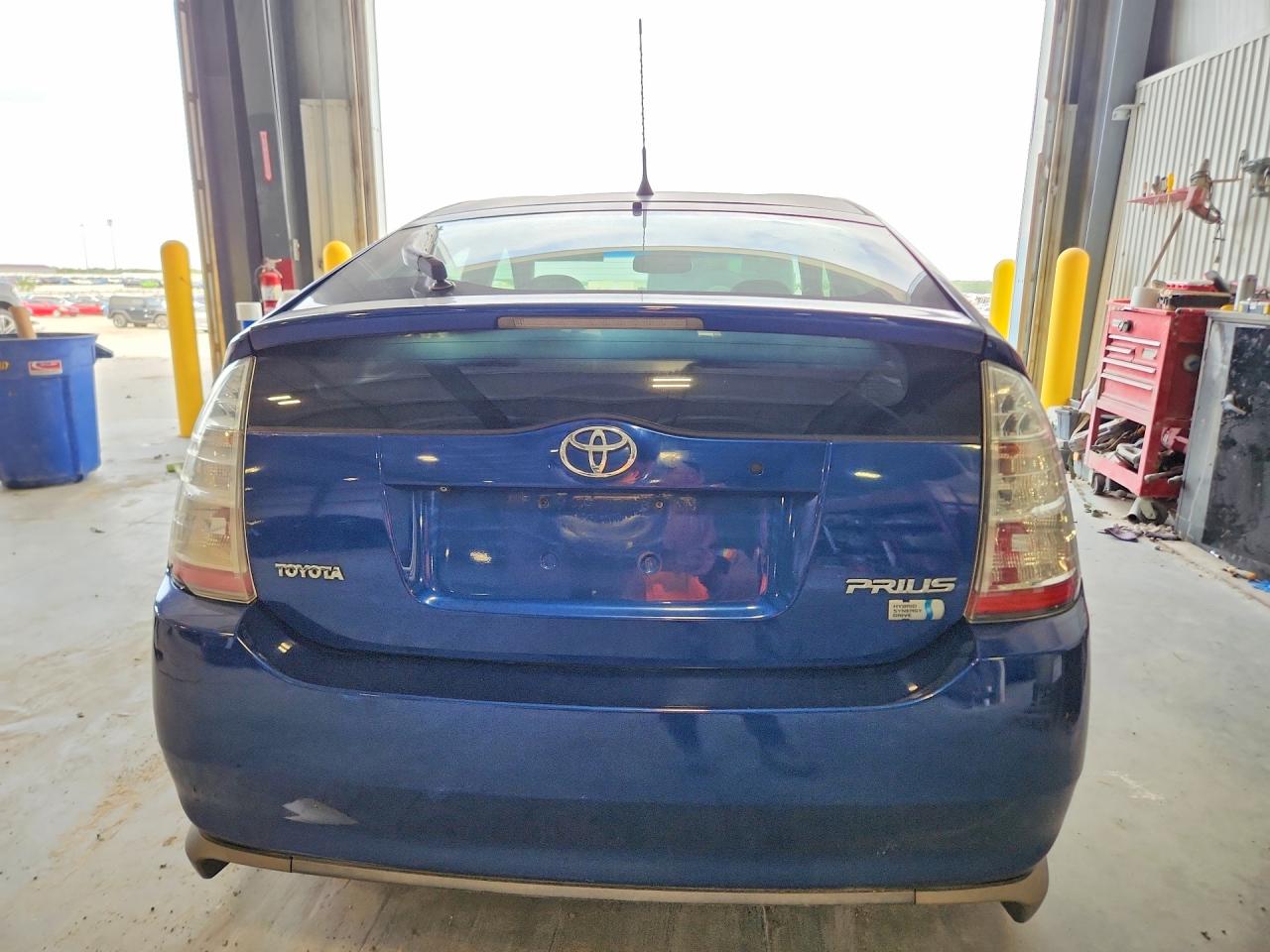2008 Toyota Prius Base Blue vin: JTDKB20UX87707515