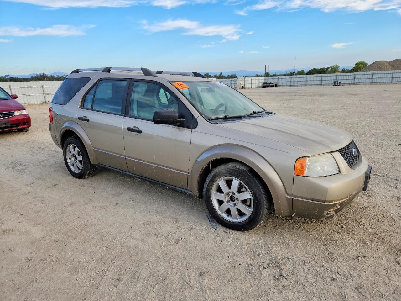 2006 Ford Freestyle Se Золотой vin: 1FMZK04136GA11932