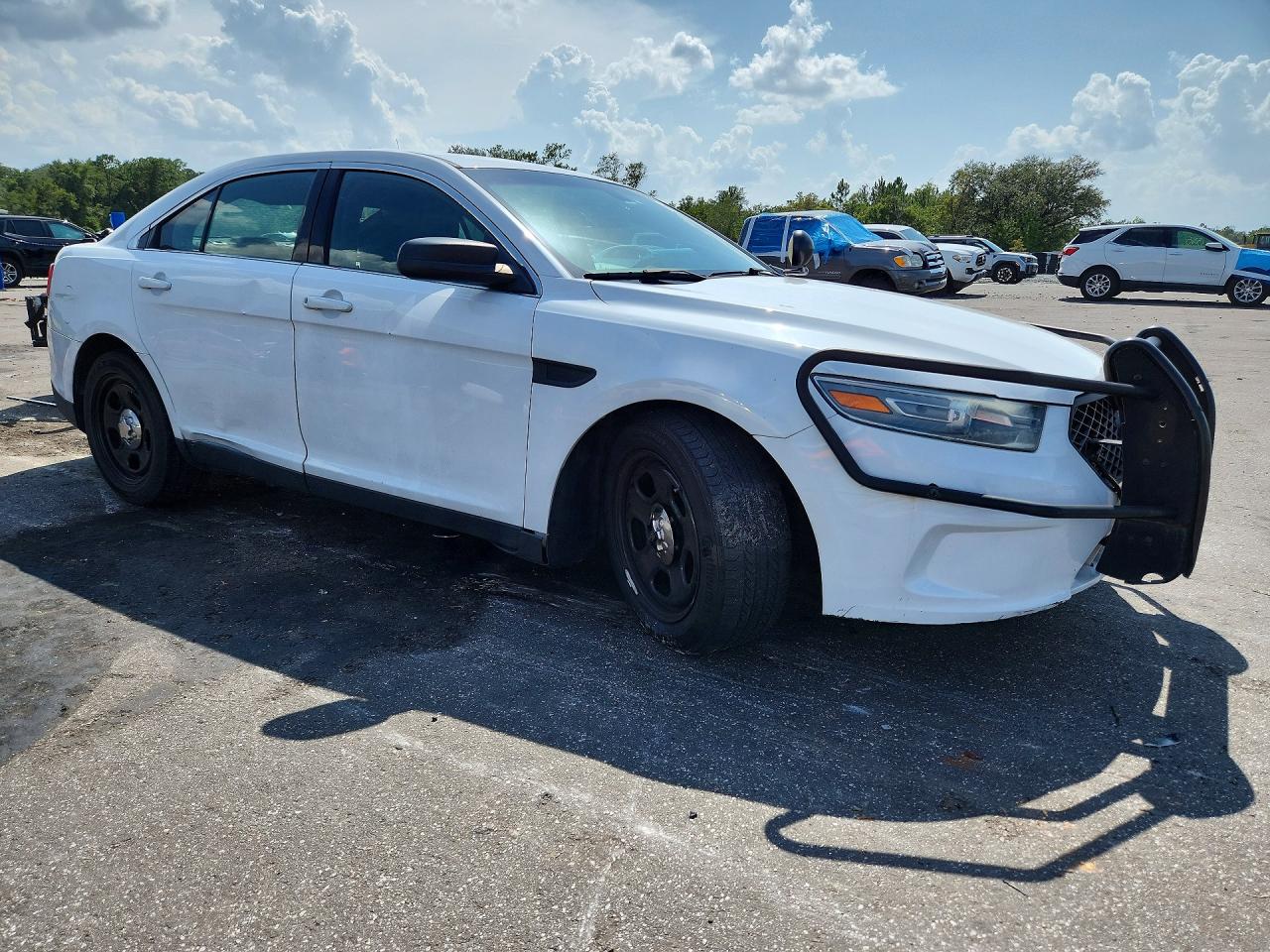 2013 Ford Taurus Police Interceptor White vin: 1FAHP2L83DG132023