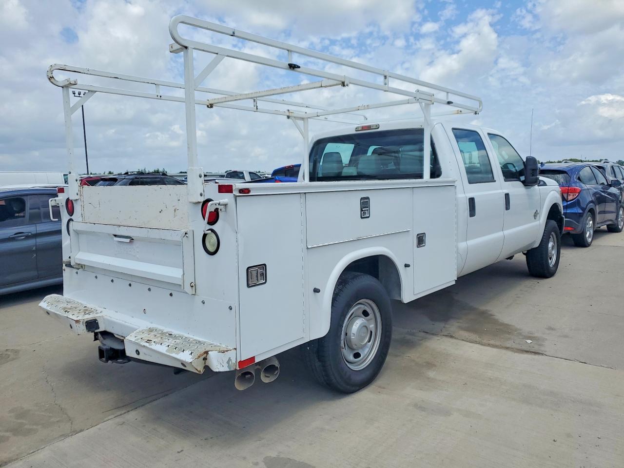 2014 Ford F250 Super Duty White vin: 1FD7W2BTXEEB19664