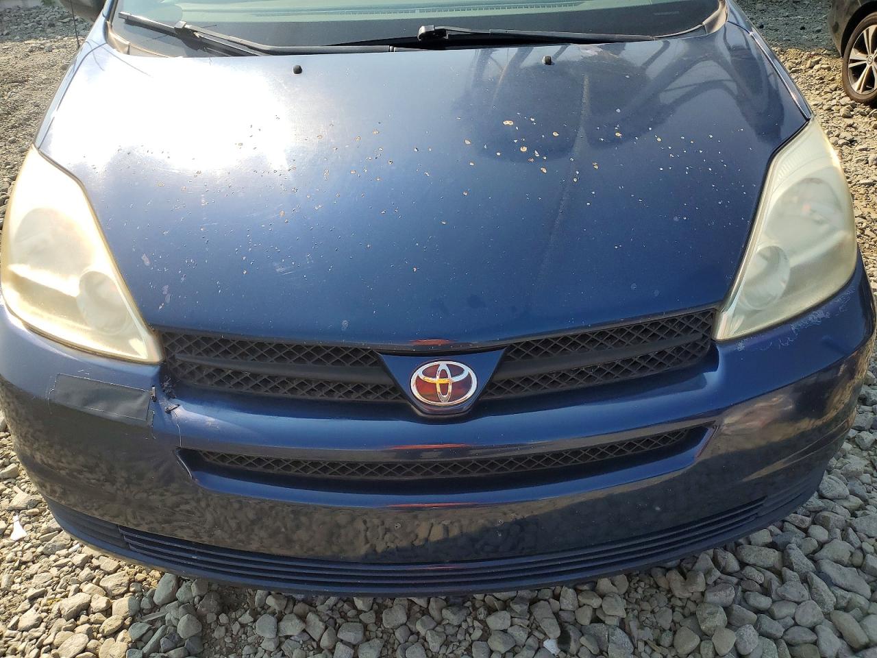 2004 Toyota Sienna Le 7 Passenger Blue vin: 5TDZA23C84S187769