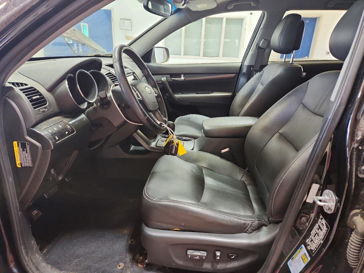 2011 Kia Sorento Sx Black vin: 5XYKWDA23BG160675