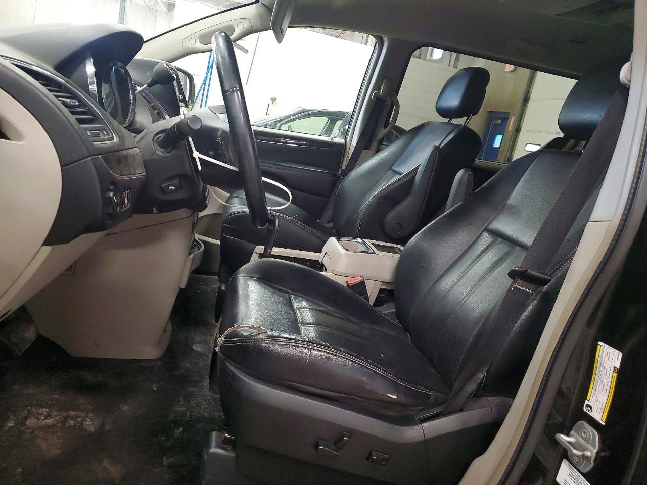 2013 Chrysler Town & Country Touring L Черный vin: 2C4RC1CG1DR623183