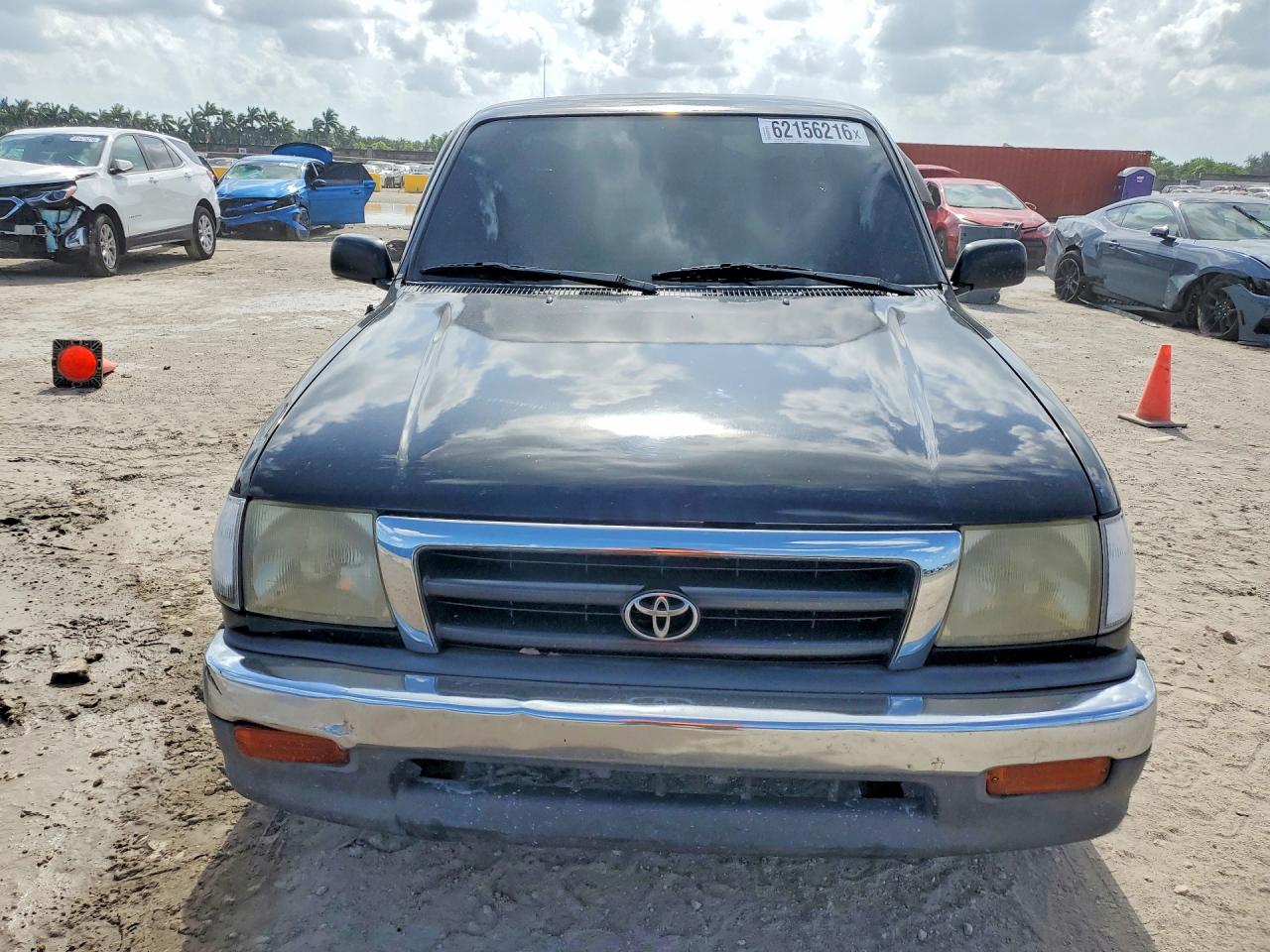 1998 Toyota Tacoma Base Black vin: 4TANL42N2WZ081533