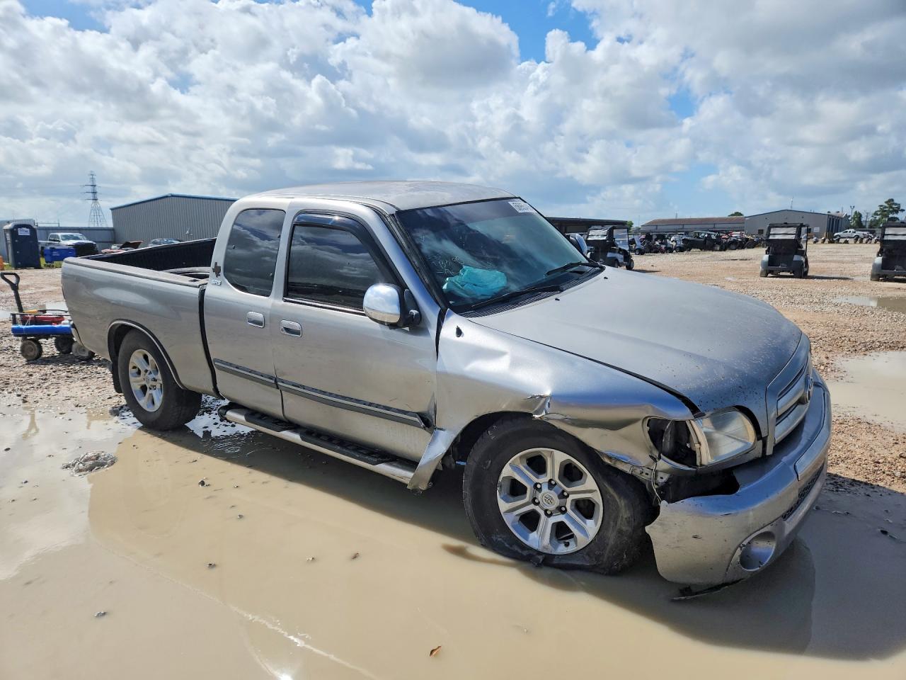2004 Toyota Tundra Access Cab Sr5 Silver vin: 5TBRT34124S448979