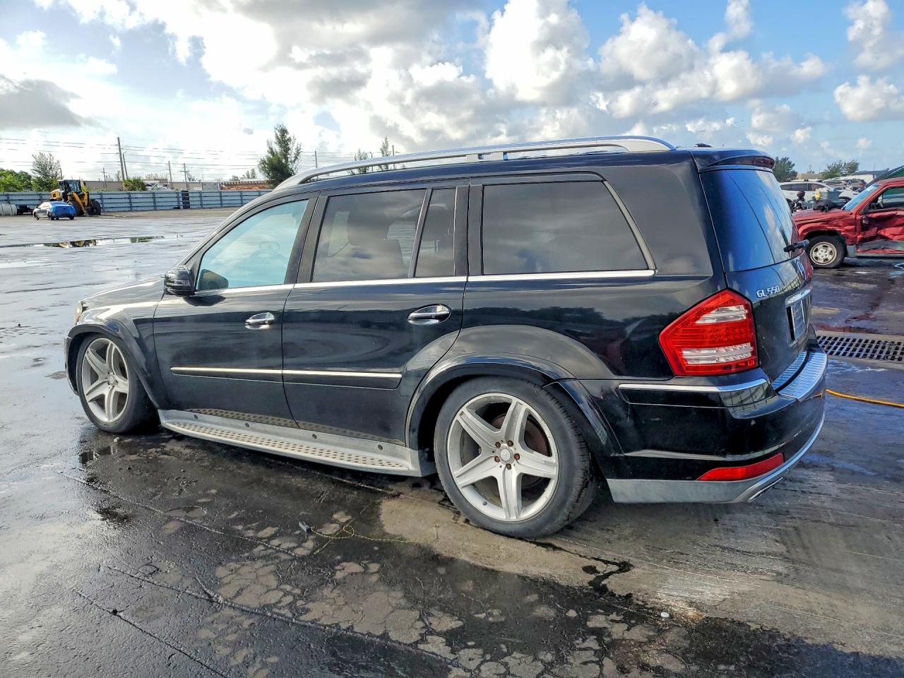2011 Mercedes-benz Gl 550 4matic Черный vin: 4JGBF8GEXBA739411