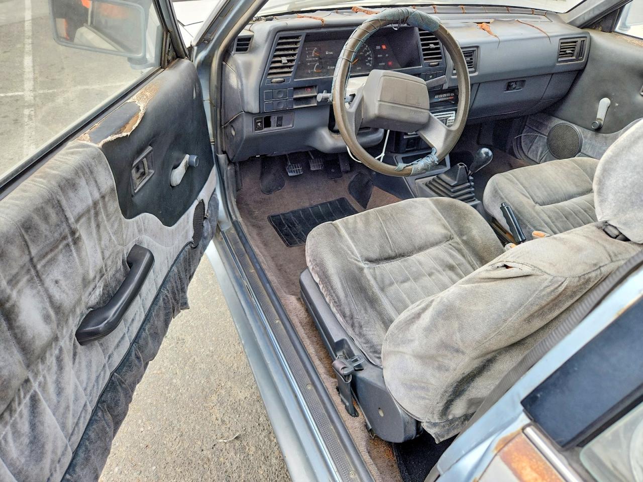 1990 Nissan Sentra Base Blue vin: 1N4GB22B8LC790496