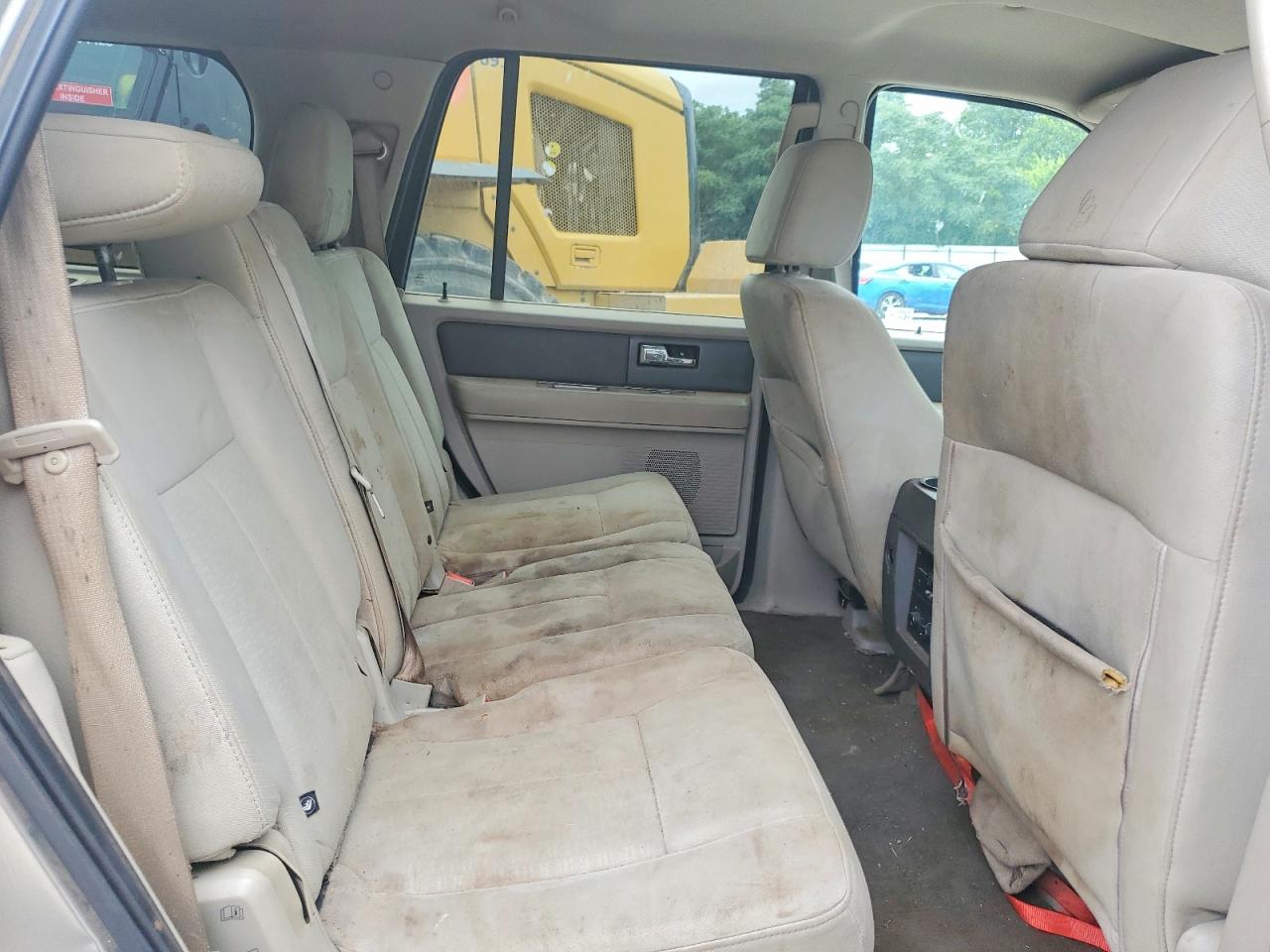 2008 Ford Expedition Xlt Silver vin: 1FMFU16588LA03211