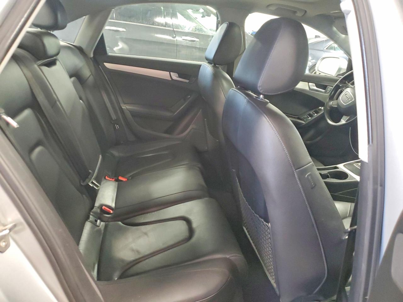 2013 Audi A4 Premium Silver vin: WAUBFAFLXDN011768