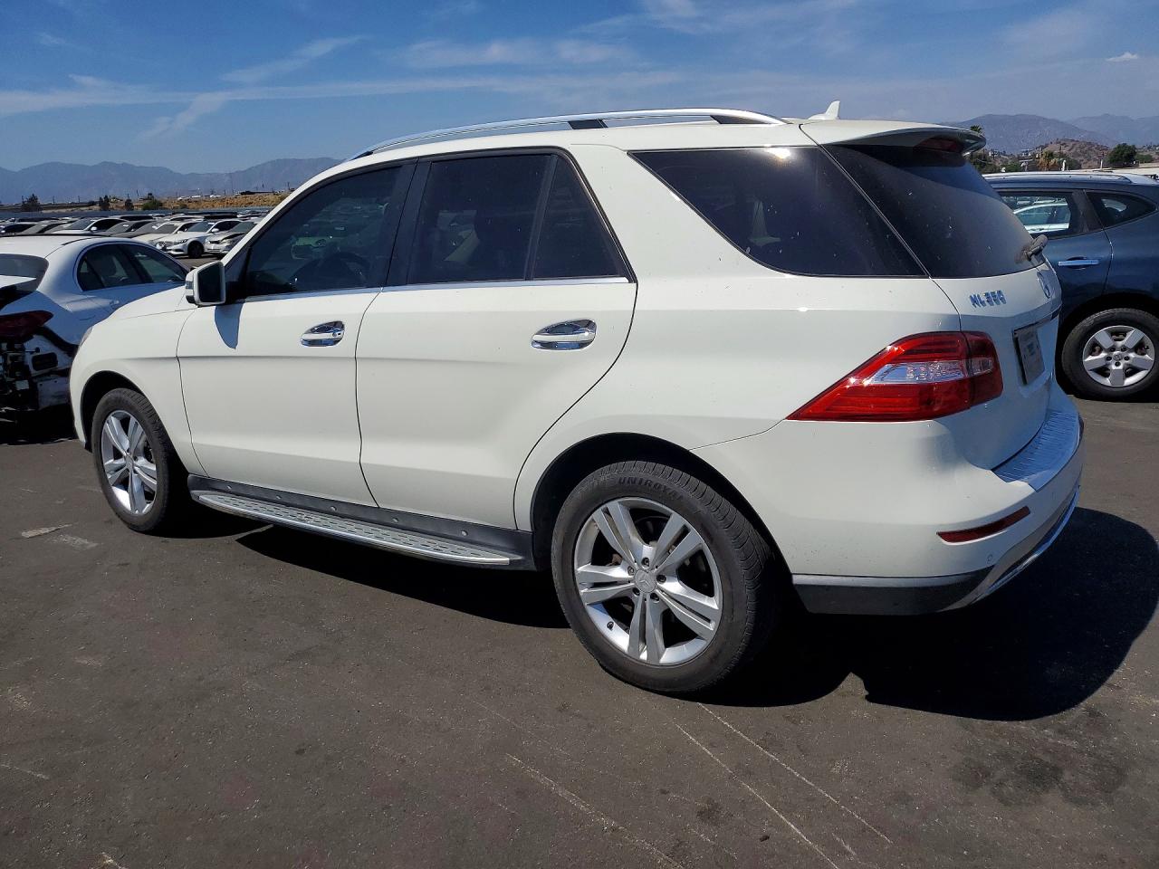 2013 Mercedes-benz Ml 350 4matic White vin: 4JGDA5HB4DA226670
