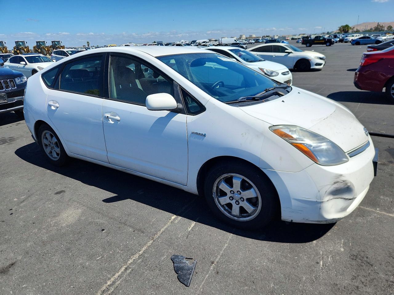 2006 Toyota Prius Base White vin: JTDKB20UX63144745