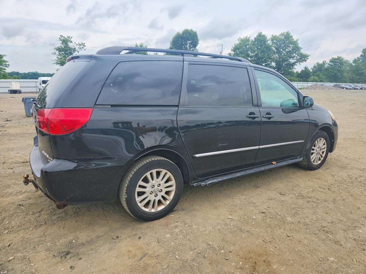 2008 Toyota Sienna Xle Limited Black vin: 5TDBK22C58S019271